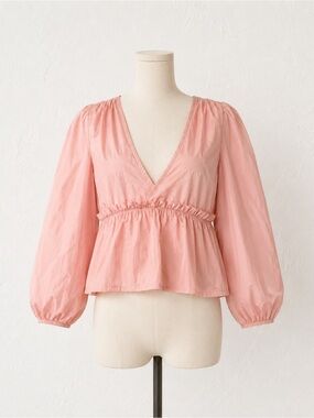 Aritzia Sunday Best Women's Pink Jinx  Blouse Medium Peplum Cropped Top V-Neck